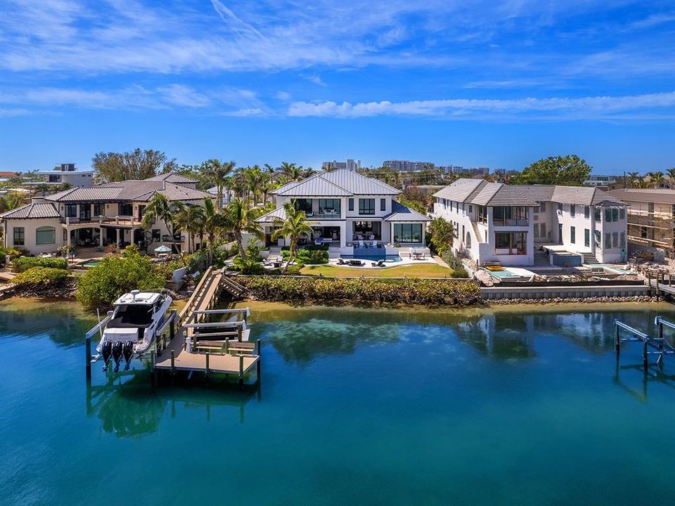 待售: $14,995,000 (5 贝兹, 5 浴室, 5882 平方英尺)