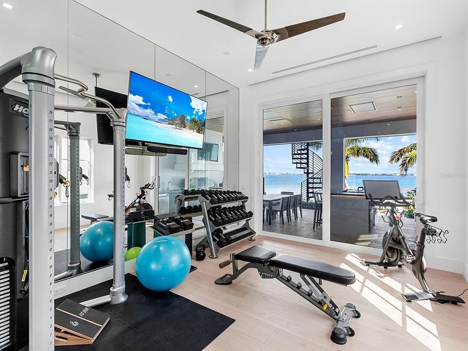 待售: $14,995,000 (5 贝兹, 5 浴室, 5882 平方英尺)