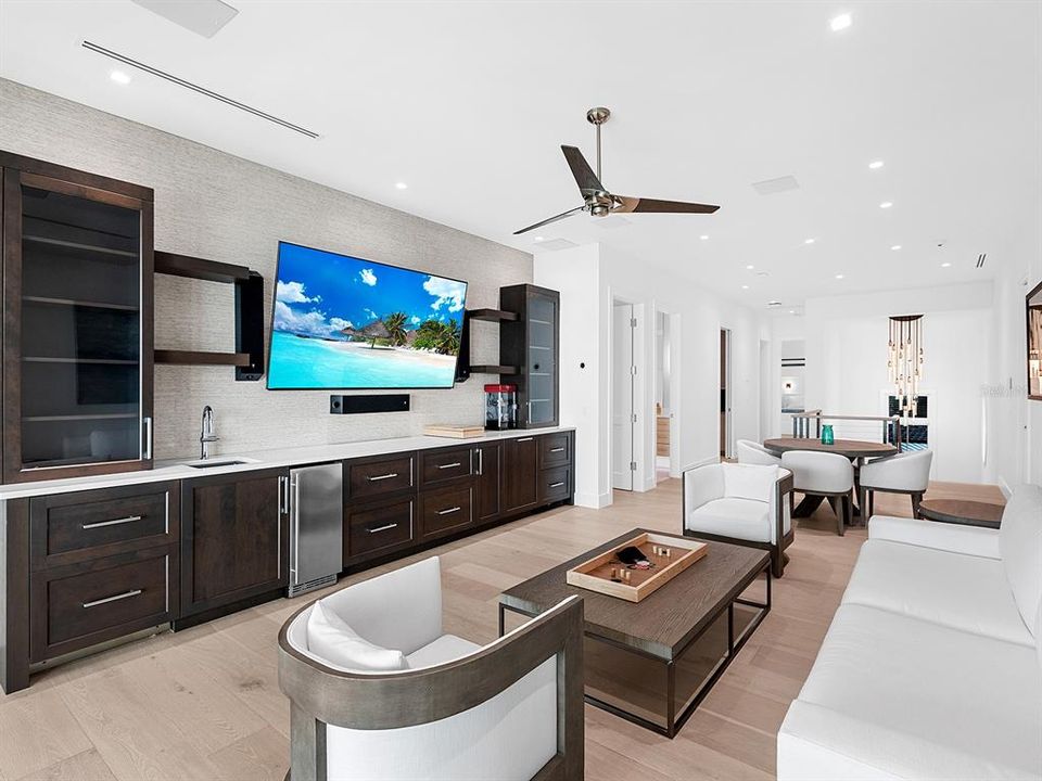 待售: $14,995,000 (5 贝兹, 5 浴室, 5882 平方英尺)