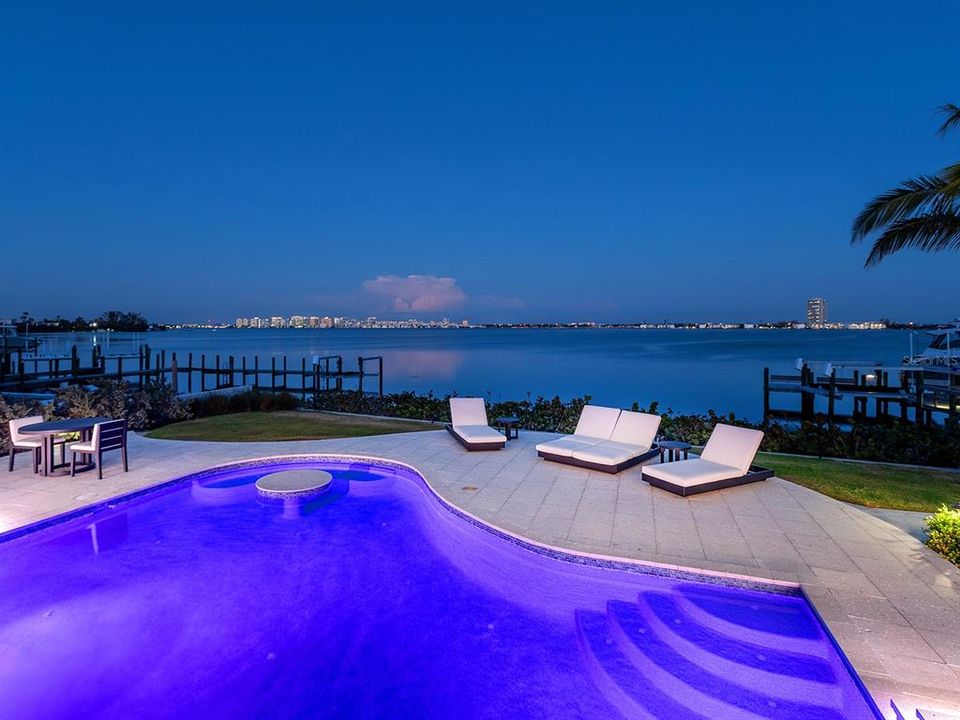 待售: $14,995,000 (5 贝兹, 5 浴室, 5882 平方英尺)