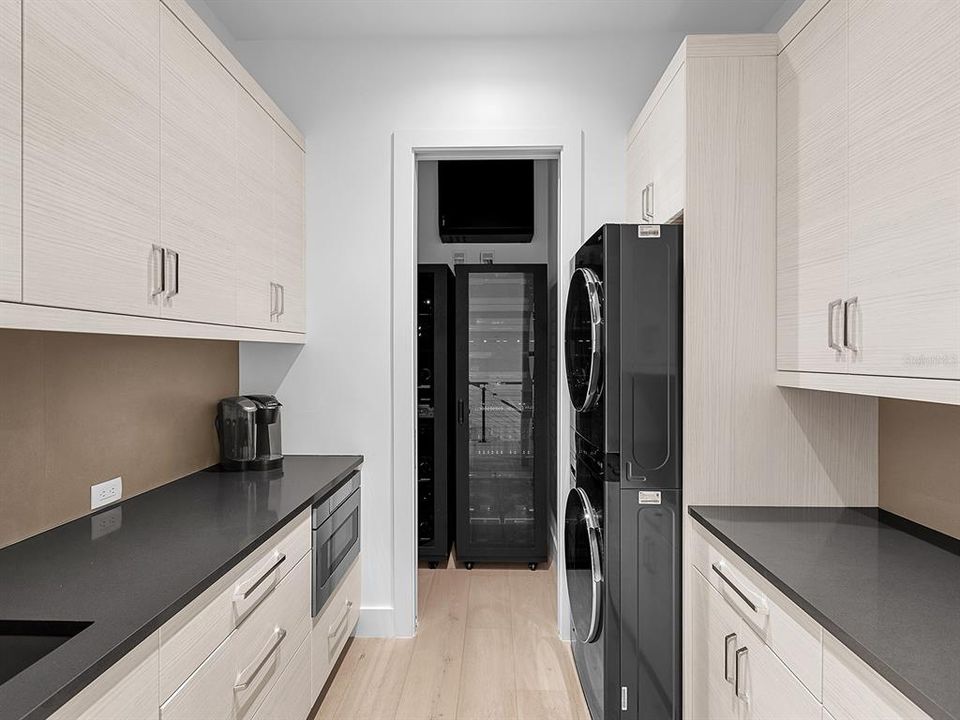 待售: $14,995,000 (5 贝兹, 5 浴室, 5882 平方英尺)