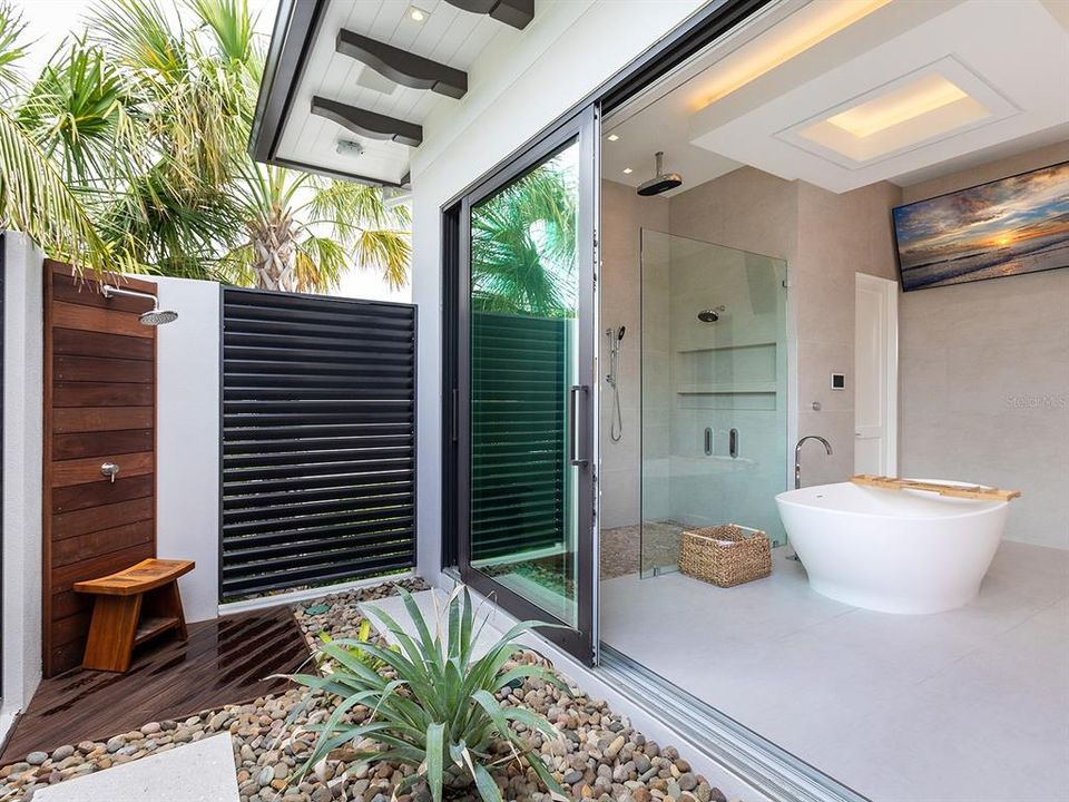 待售: $14,995,000 (5 贝兹, 5 浴室, 5882 平方英尺)