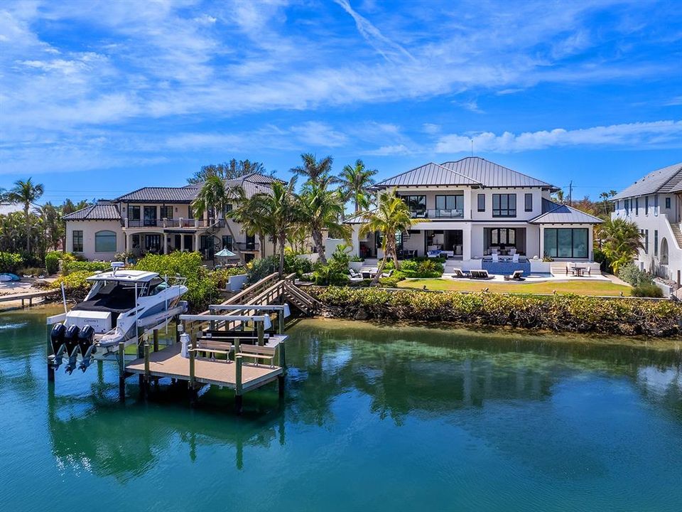 待售: $14,995,000 (5 贝兹, 5 浴室, 5882 平方英尺)