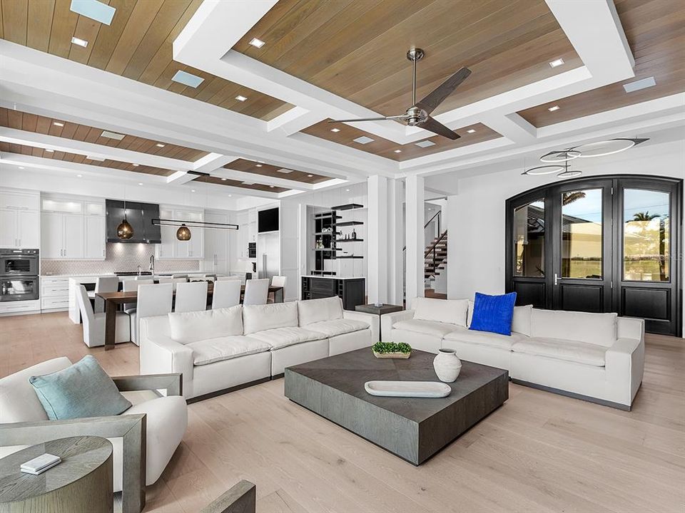 待售: $14,995,000 (5 贝兹, 5 浴室, 5882 平方英尺)