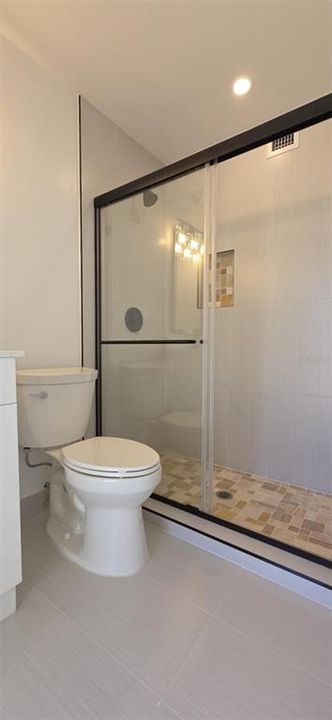 待售: $299,000 (2 贝兹, 2 浴室, 1020 平方英尺)