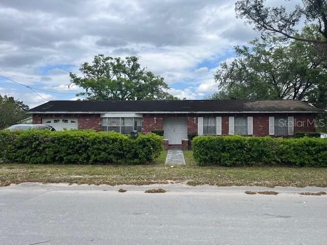 最近售出: $157,500 (3 贝兹, 1 浴室, 1296 平方英尺)