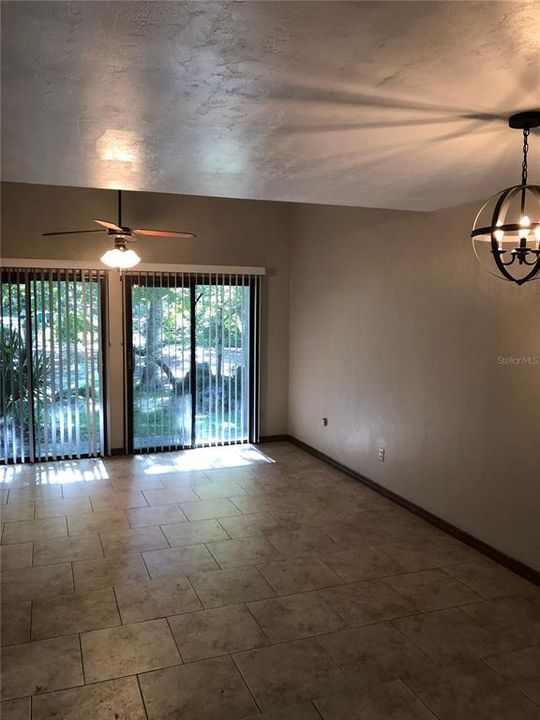 For Rent: $1,250 (2 beds, 2 baths, 1070 Square Feet)