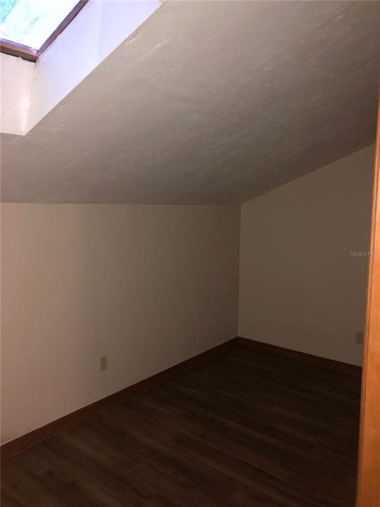 For Rent: $1,250 (2 beds, 2 baths, 1070 Square Feet)