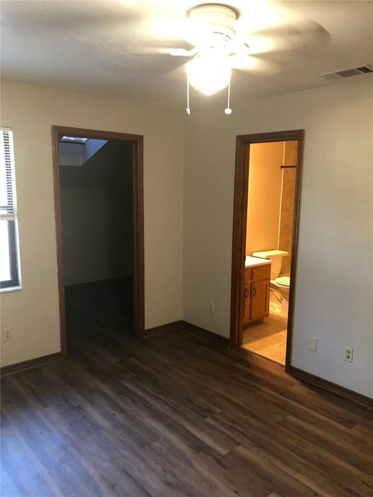 For Rent: $1,250 (2 beds, 2 baths, 1070 Square Feet)