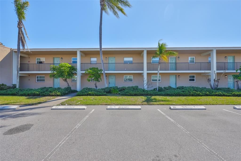 Recently Sold: $190,000 (2 beds, 2 baths, 1190 Square Feet)