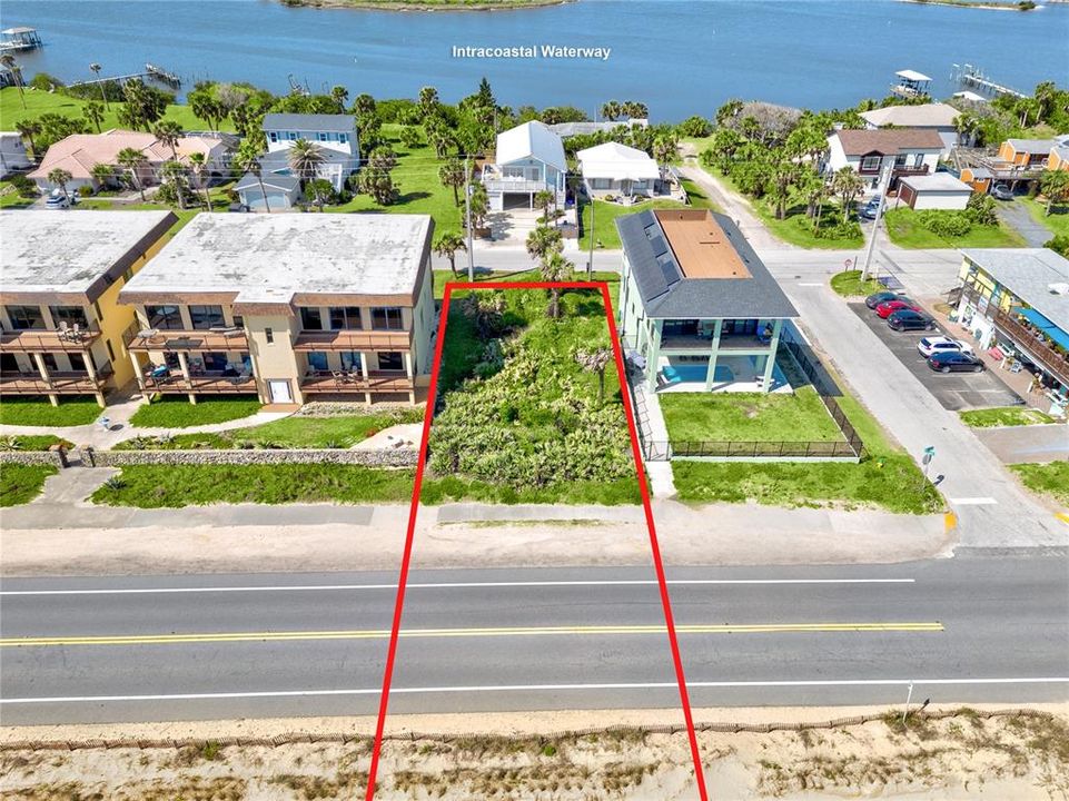 На продажу: $498,500 (0.13 acres)