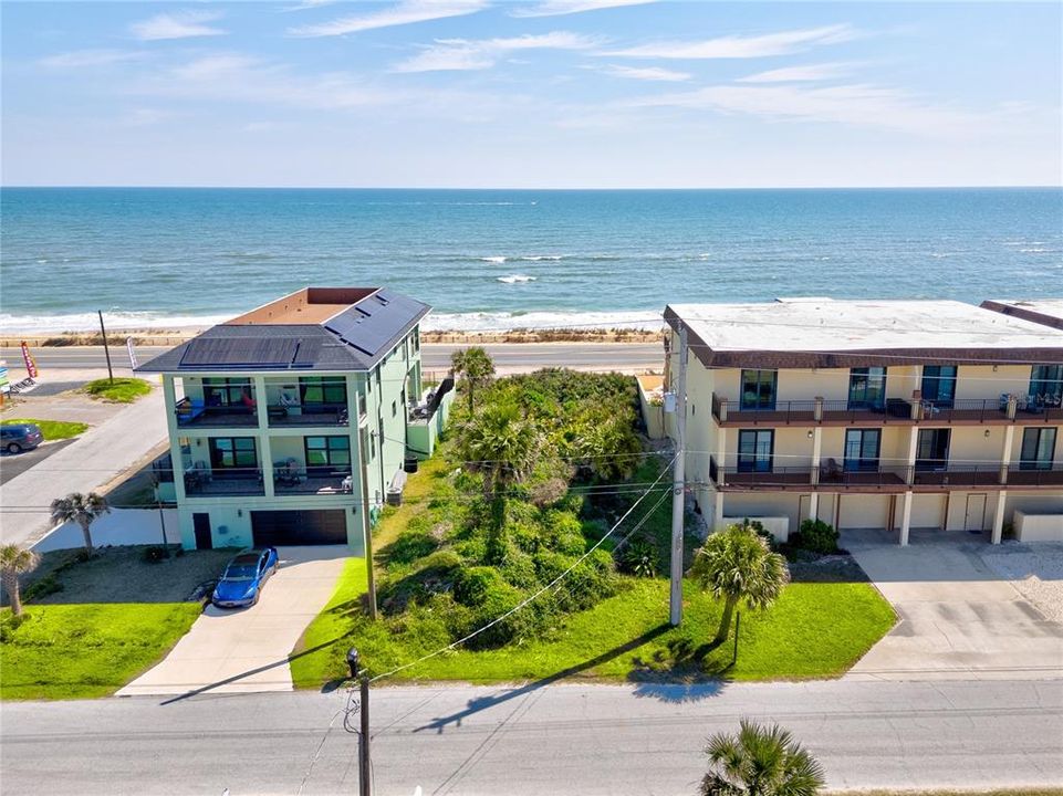 На продажу: $498,500 (0.13 acres)