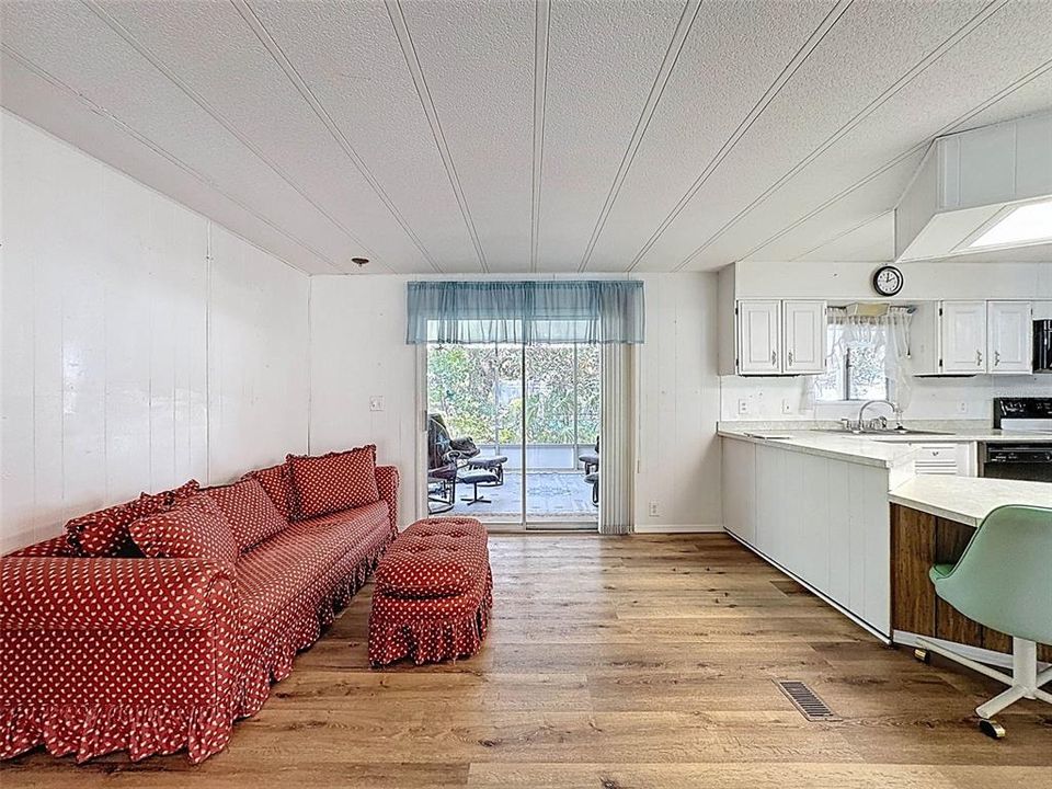 待售: $157,500 (3 贝兹, 2 浴室, 1380 平方英尺)