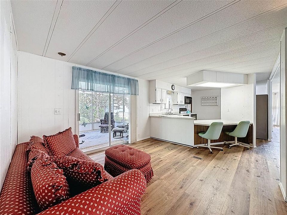 待售: $157,500 (3 贝兹, 2 浴室, 1380 平方英尺)