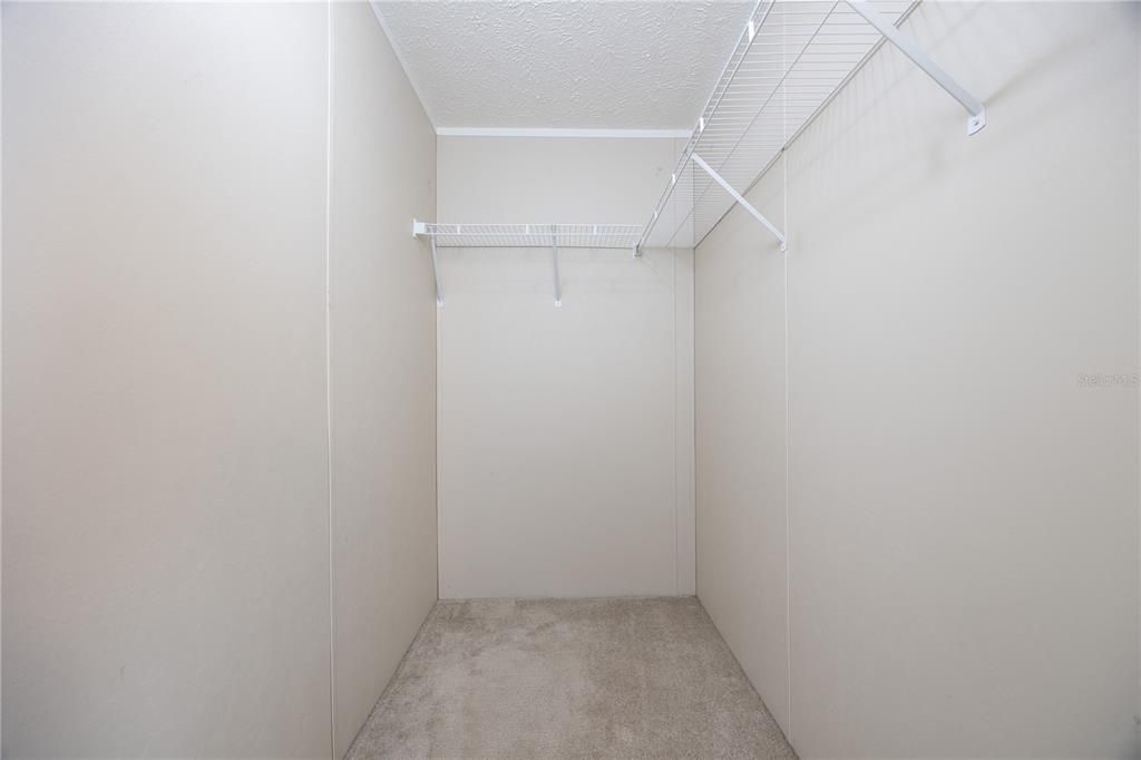 待售: $260,000 (3 贝兹, 2 浴室, 1800 平方英尺)