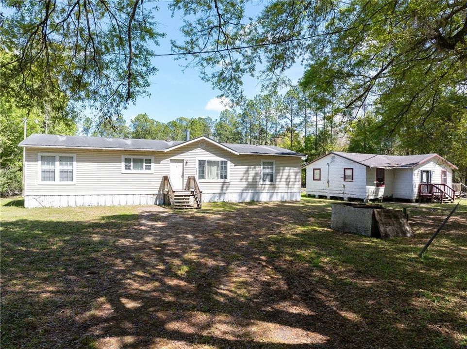 待售: $260,000 (3 贝兹, 2 浴室, 1800 平方英尺)