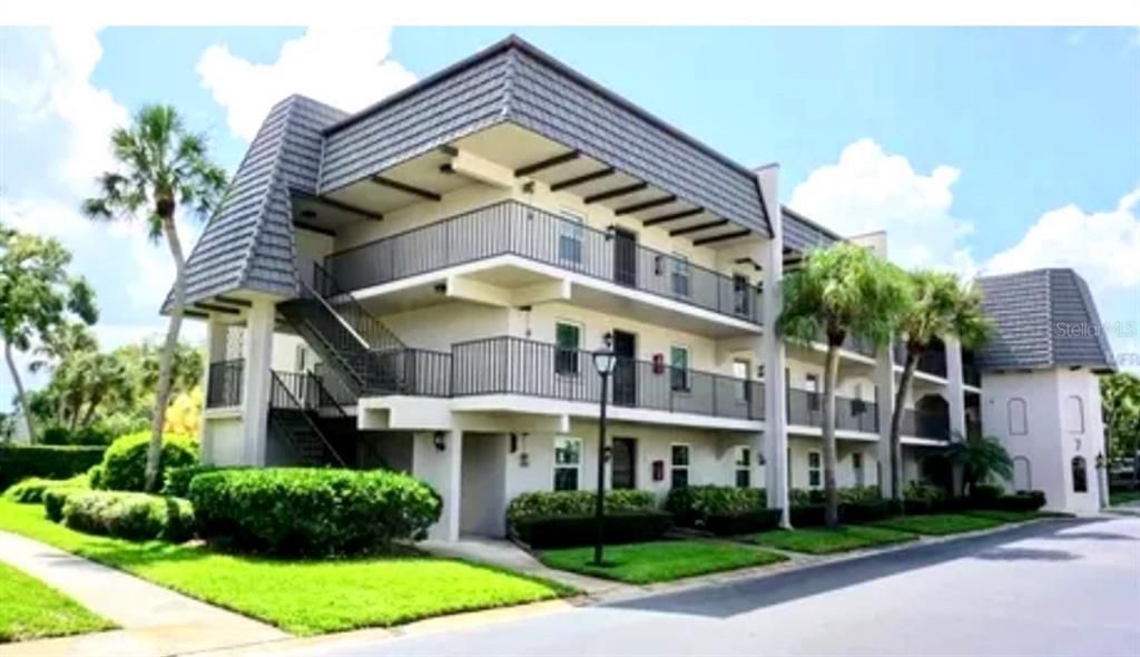 Recently Sold: $179,900 (2 beds, 2 baths, 1150 Square Feet)