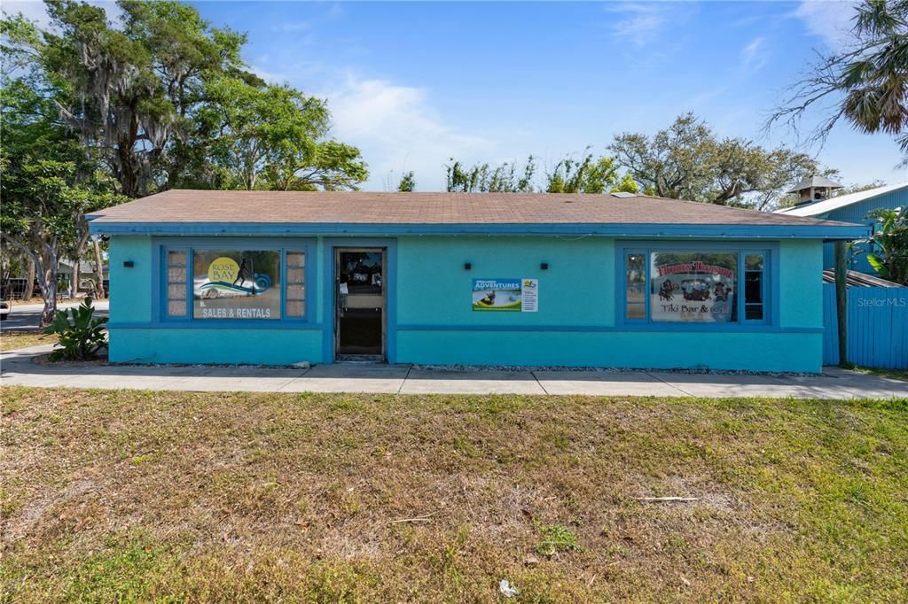 For Sale: $3,500,000 (1.17 acres)