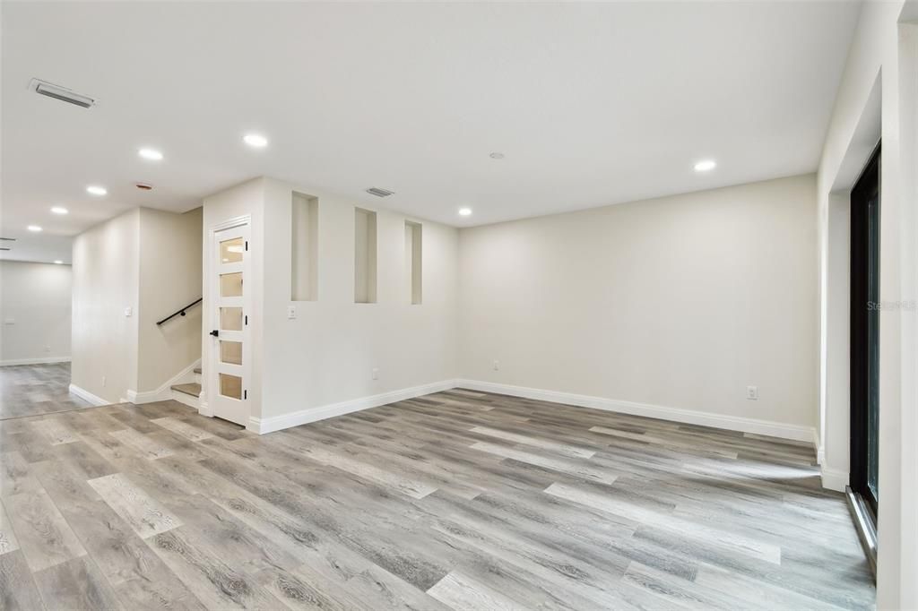 For Sale: $1,999,999 (5 beds, 3 baths, 3634 Square Feet)