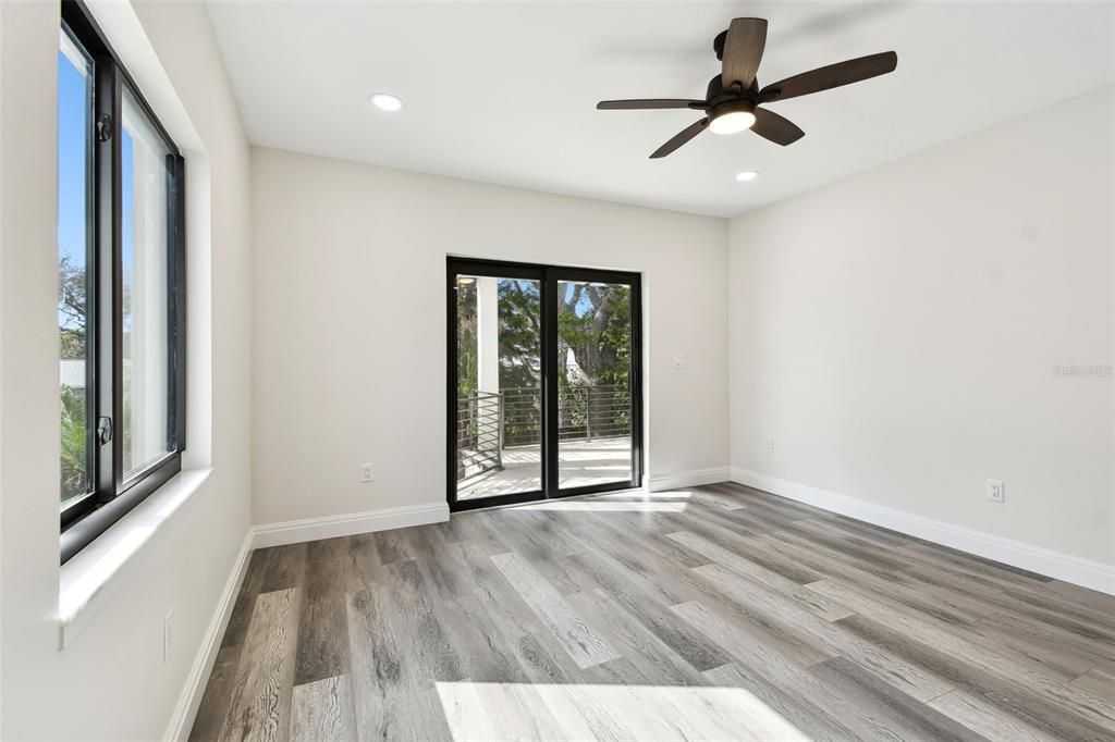 For Sale: $1,999,999 (5 beds, 3 baths, 3634 Square Feet)