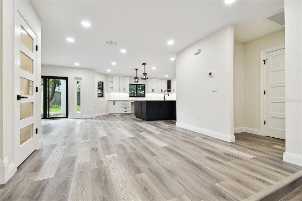 For Sale: $1,999,999 (5 beds, 3 baths, 3634 Square Feet)