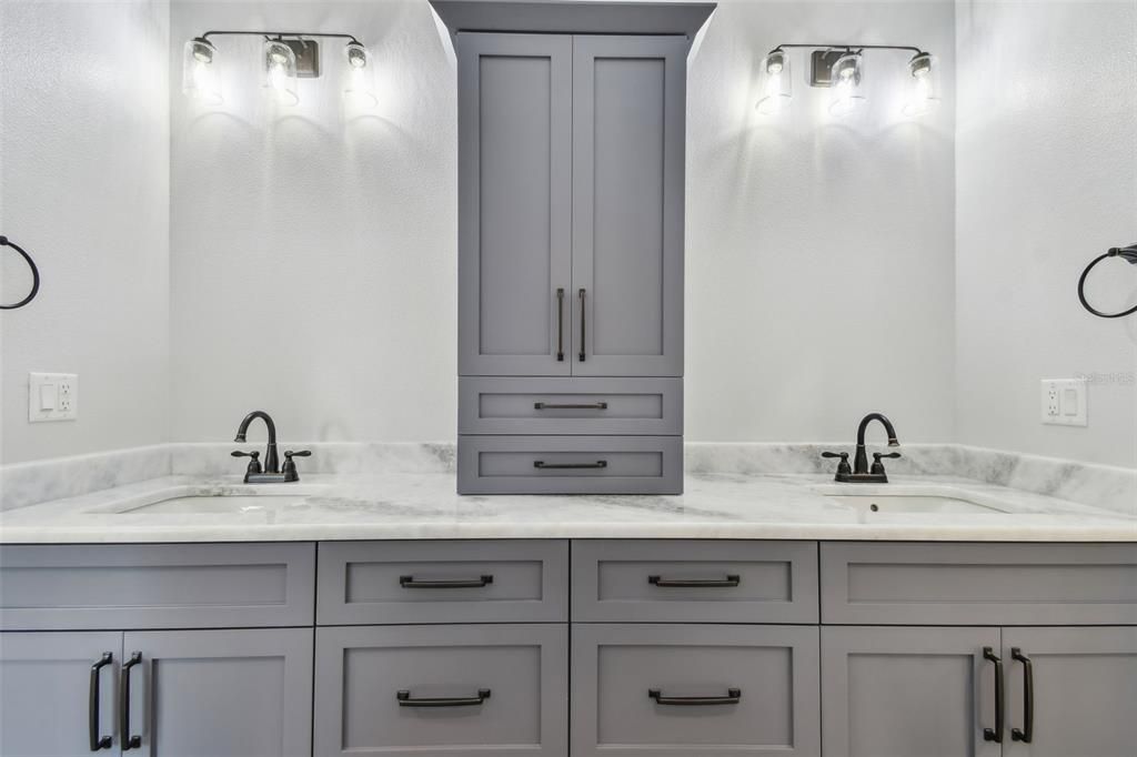 For Sale: $1,999,999 (5 beds, 3 baths, 3634 Square Feet)