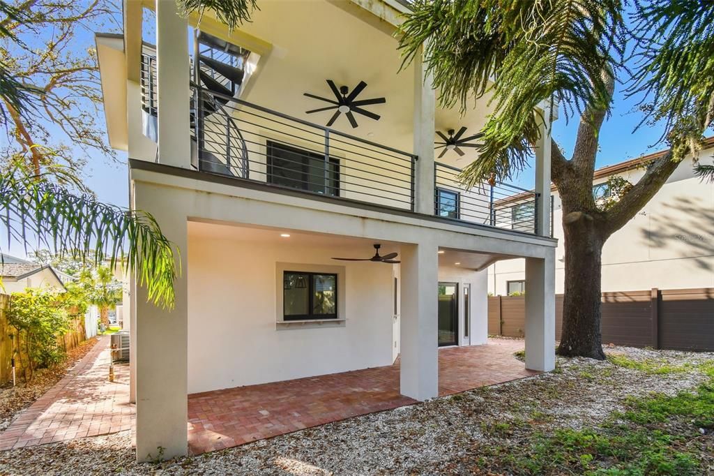For Sale: $1,999,999 (5 beds, 3 baths, 3634 Square Feet)