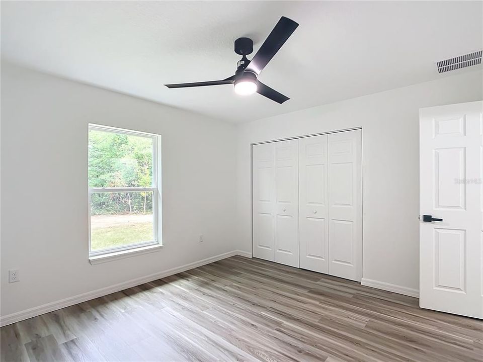 Activo con contrato: $225,900 (3 camas, 2 baños, 1394 Pies cuadrados)