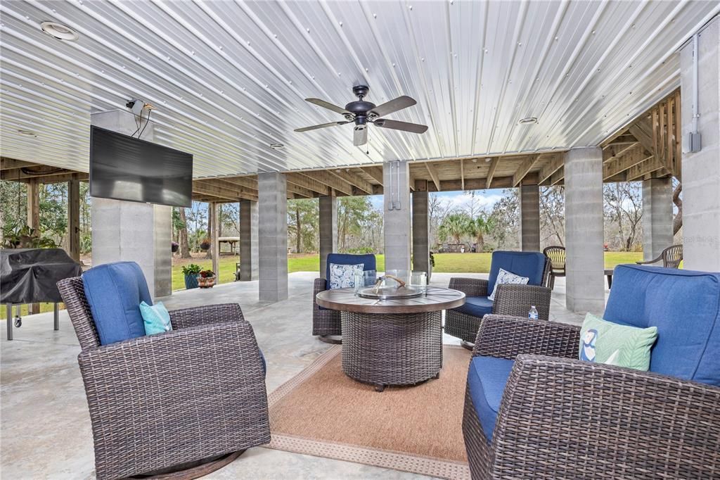 Active With Contract: $559,000 (2 beds, 2 baths, 1776 Square Feet)