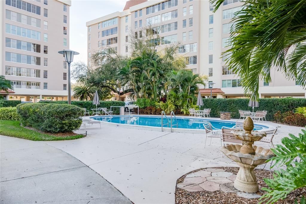Recently Sold: $690,000 (2 beds, 2 baths, 2236 Square Feet)