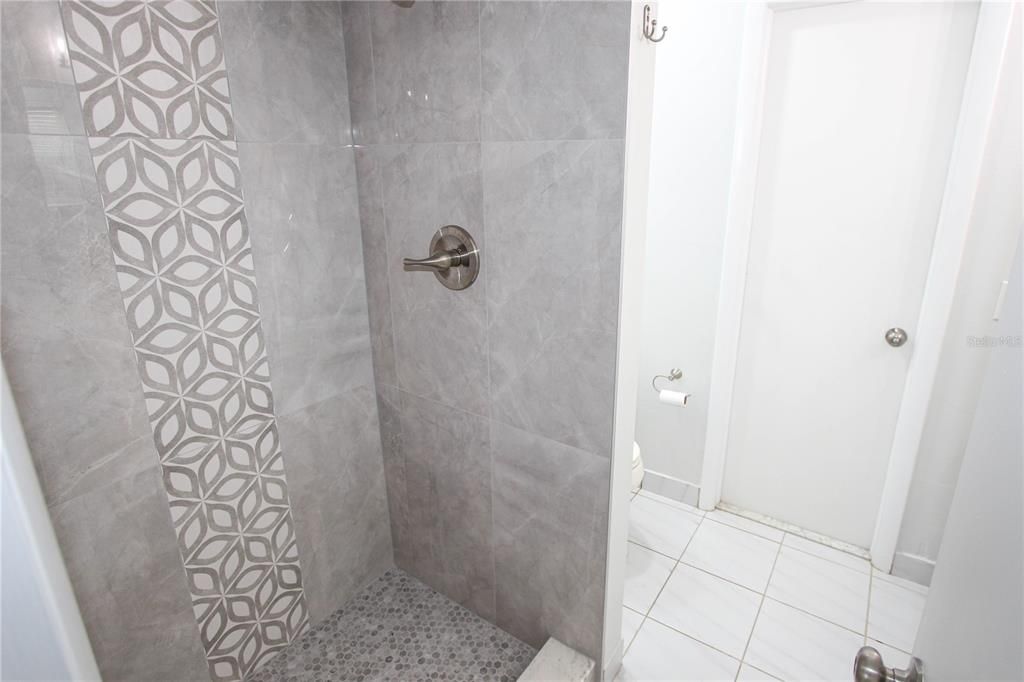 Active With Contract: $2,950 (3 beds, 2 baths, 1573 Square Feet)