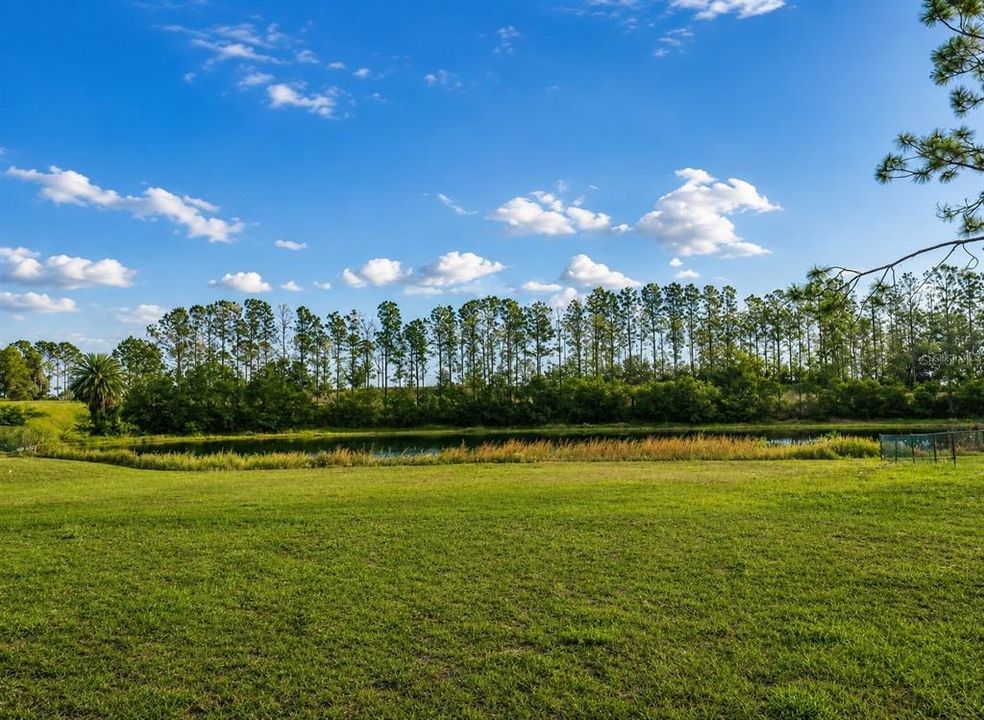 На продажу: $340,000 (0.65 acres)