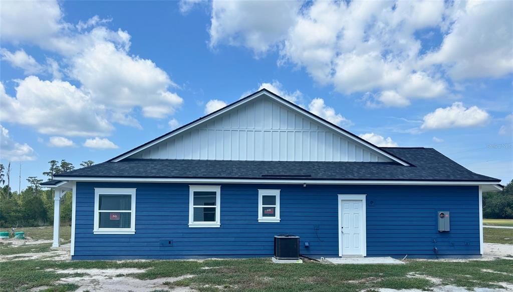 На продажу: $405,000 (4 спален, 2 ванн, 1951 Квадратных фут)