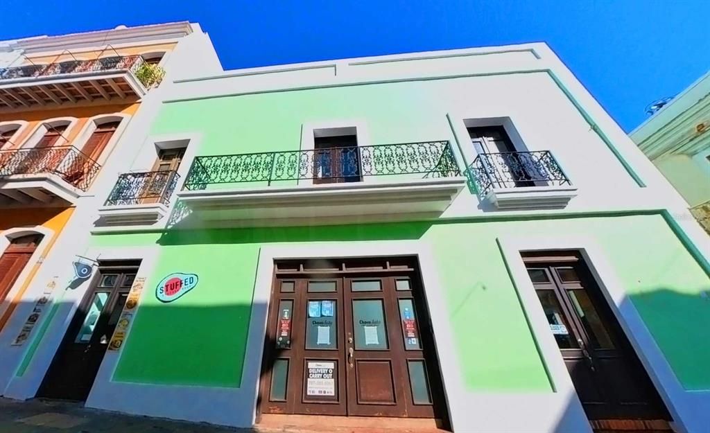 На продажу: $5,200,000 (5 спален, 8 ванн, 2500 Квадратных фут)