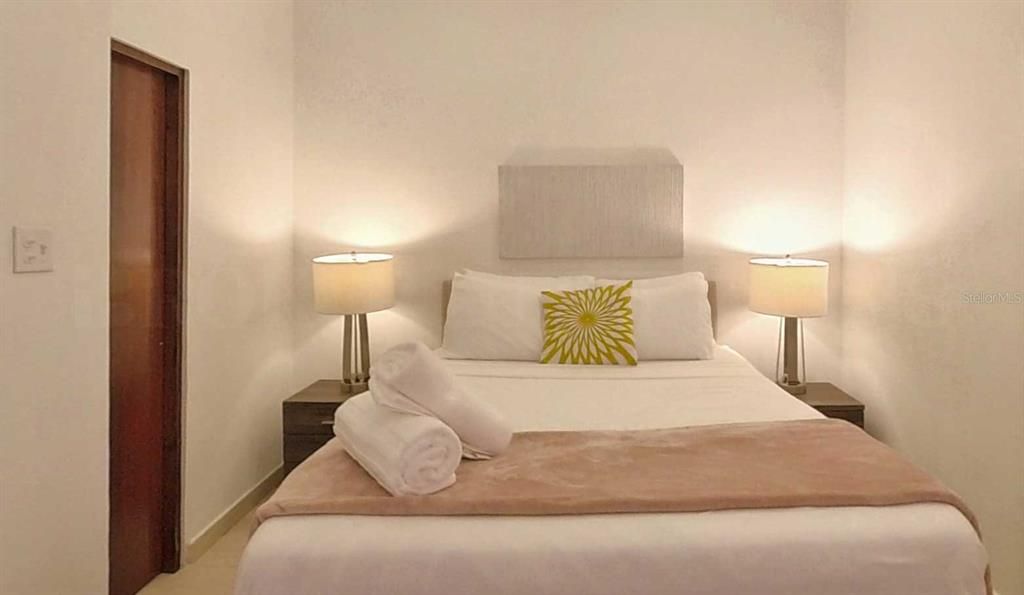 На продажу: $5,200,000 (5 спален, 8 ванн, 2500 Квадратных фут)