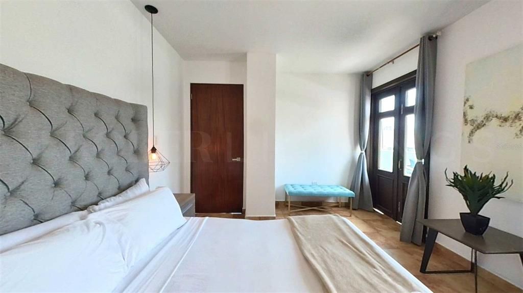 На продажу: $5,200,000 (5 спален, 8 ванн, 2500 Квадратных фут)