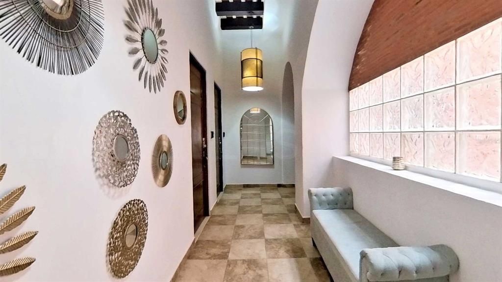 На продажу: $5,200,000 (5 спален, 8 ванн, 2500 Квадратных фут)