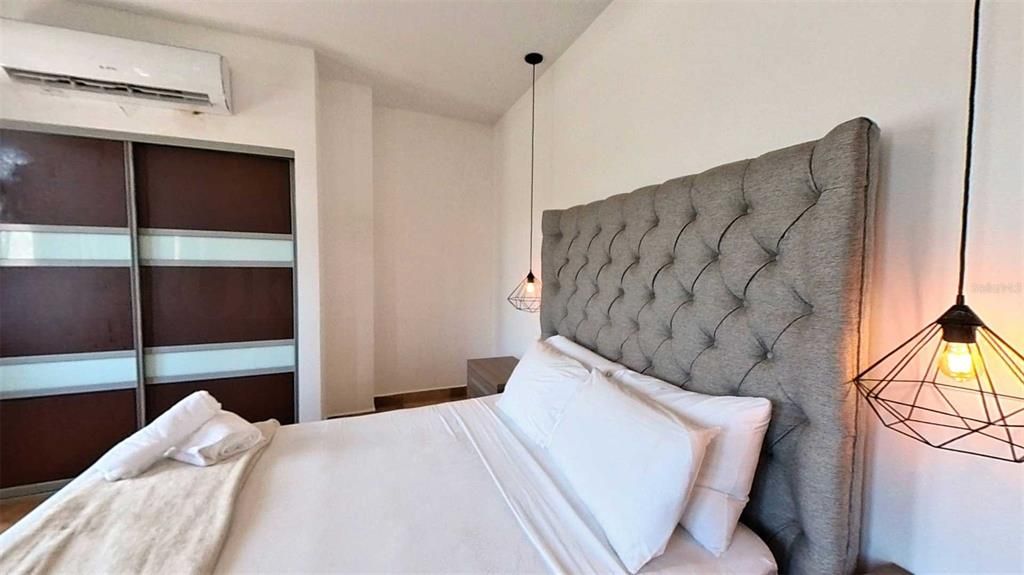 На продажу: $5,200,000 (5 спален, 8 ванн, 2500 Квадратных фут)