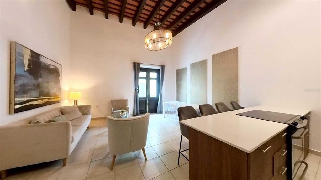 На продажу: $5,200,000 (5 спален, 8 ванн, 2500 Квадратных фут)