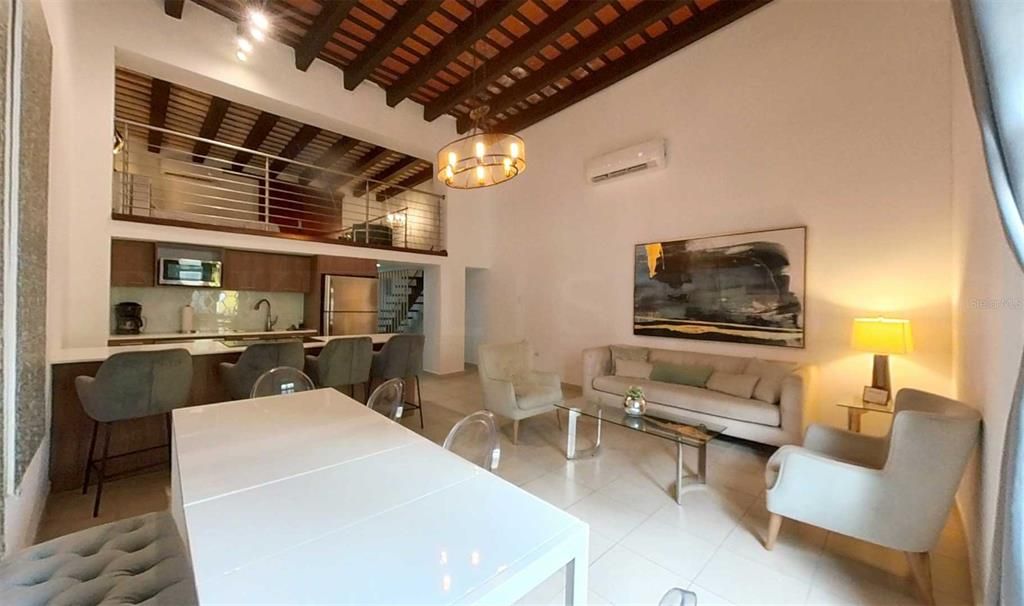 На продажу: $5,200,000 (5 спален, 8 ванн, 2500 Квадратных фут)