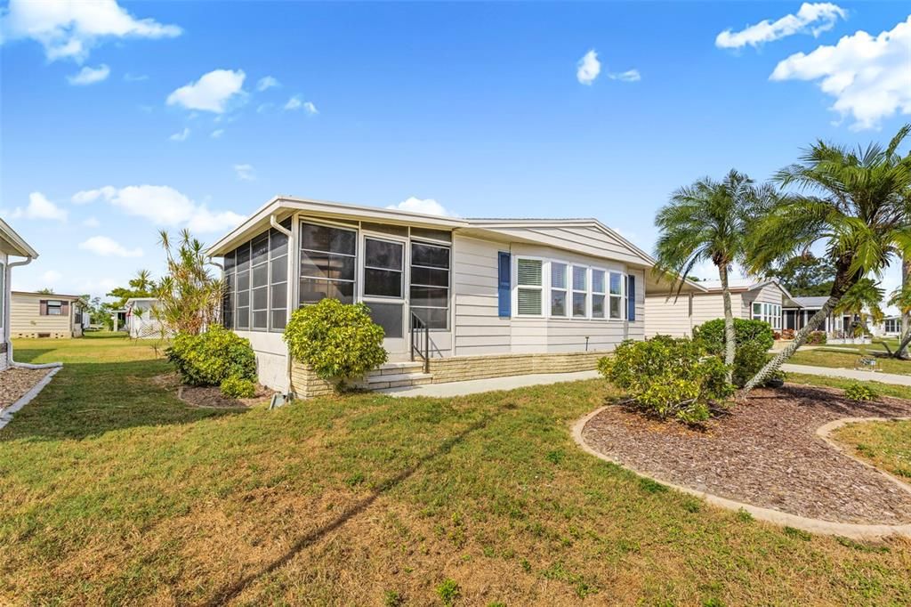 合同活跃: $132,500 (2 贝兹, 2 浴室, 1248 平方英尺)