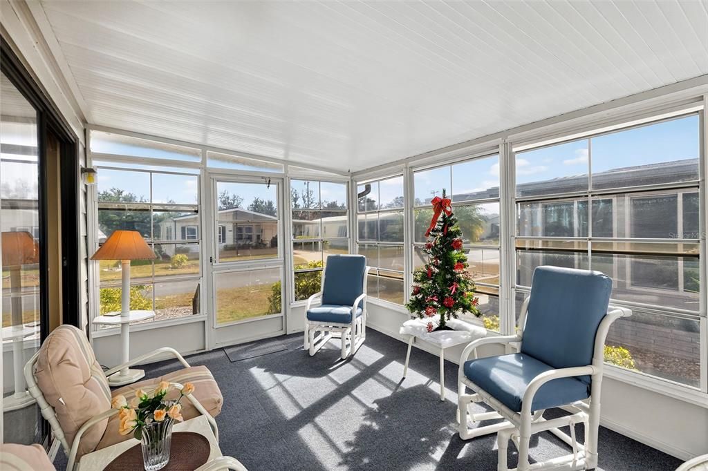 合同活跃: $132,500 (2 贝兹, 2 浴室, 1248 平方英尺)