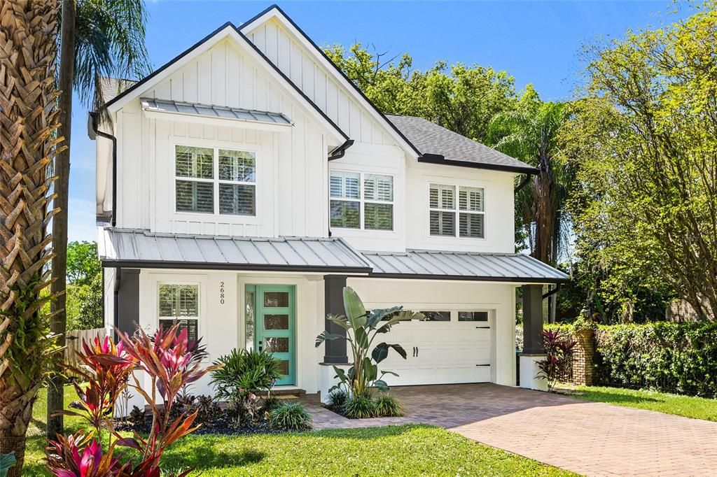 Recently Sold: $1,050,000 (4 beds, 2 baths, 2546 Square Feet)
