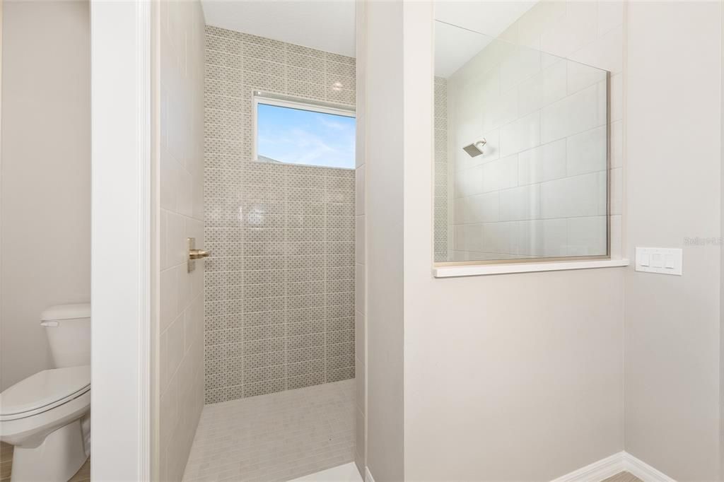 待售: $403,200 (3 贝兹, 2 浴室, 2164 平方英尺)