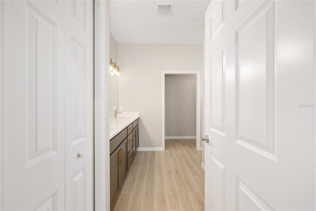 待售: $403,200 (3 贝兹, 2 浴室, 2164 平方英尺)