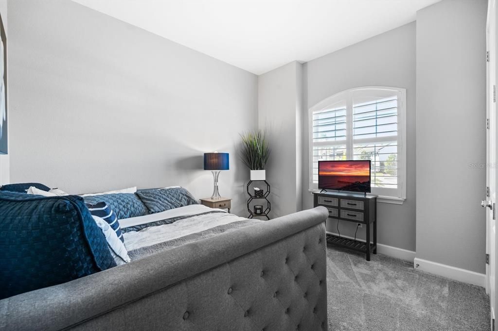 En Venta: $624,900 (4 camas, 3 baños, 2266 Pies cuadrados)