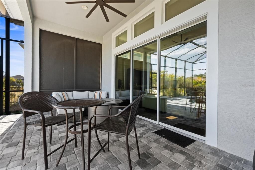 En Venta: $624,900 (4 camas, 3 baños, 2266 Pies cuadrados)