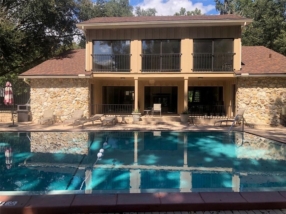 For Rent: $1,425 (2 beds, 2 baths, 900 Square Feet)