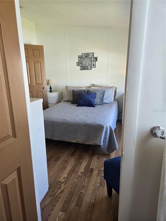 For Sale: $250,000 (2 beds, 2 baths, 1523 Square Feet)