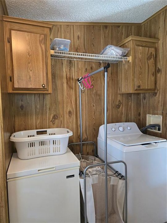 For Sale: $250,000 (2 beds, 2 baths, 1523 Square Feet)